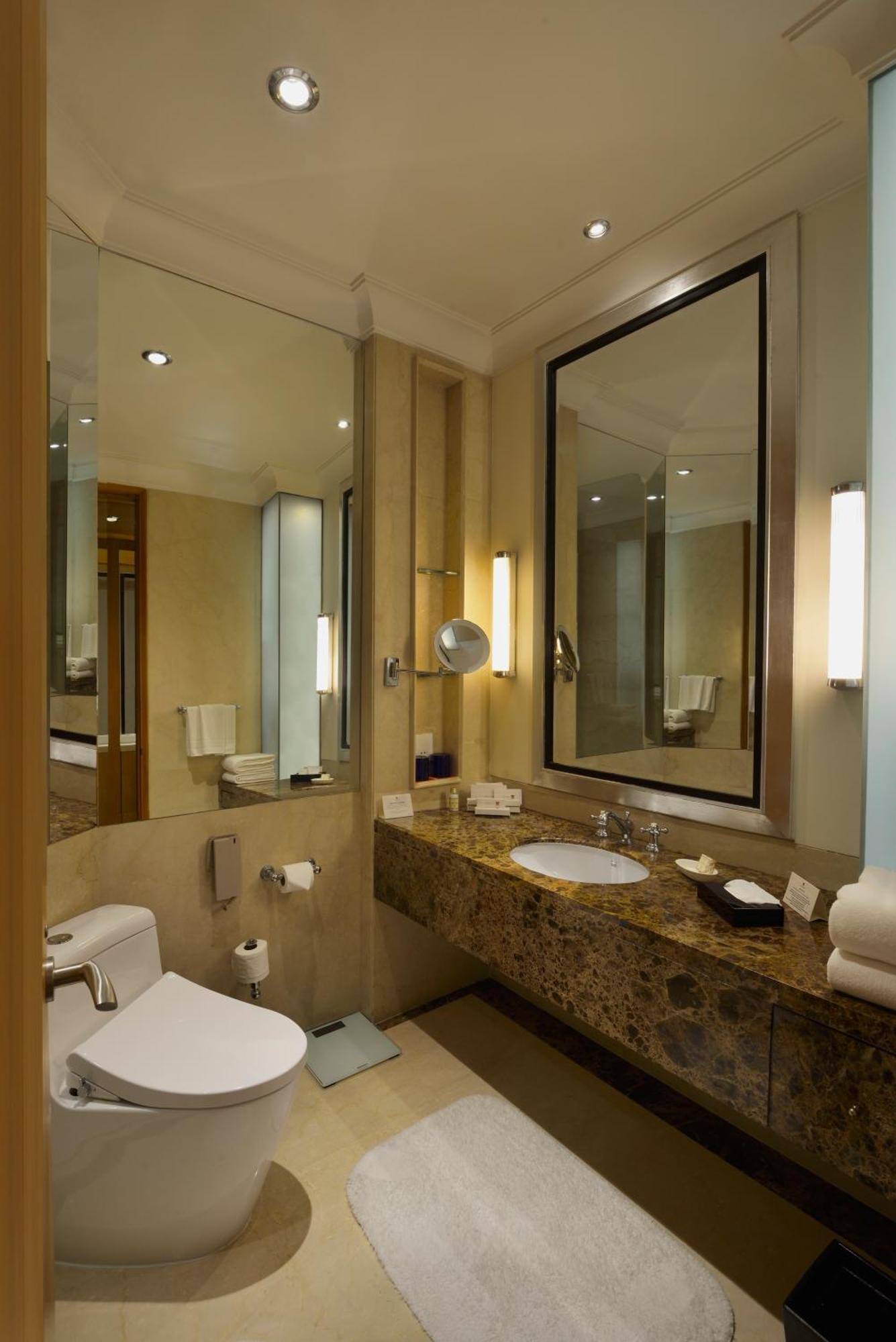 Hotel Trident Gurgaon Exterior foto Bathroom